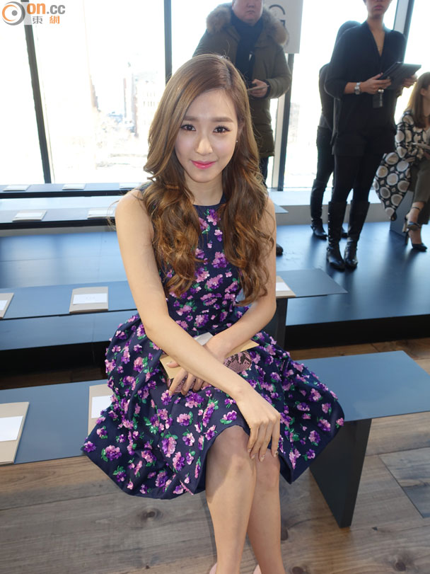 [PIC][18-02-2015]Tiffany tham dự Tuần Lễ Thời Trang NYC "MICHAEL KORS Fall 2015 Runway Show" vào hôm nay Bkn-20150219021025613-0219_00862_001_04b