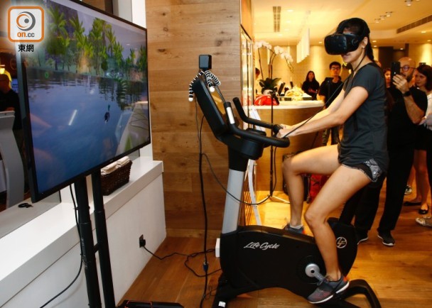 打住機健身　Pure Fitness引進VR健身單車