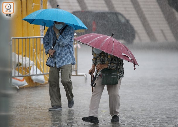 天文台一度發局部地區大雨報告屯門雨量逾70毫米 即時新聞 港澳 On Cc東網