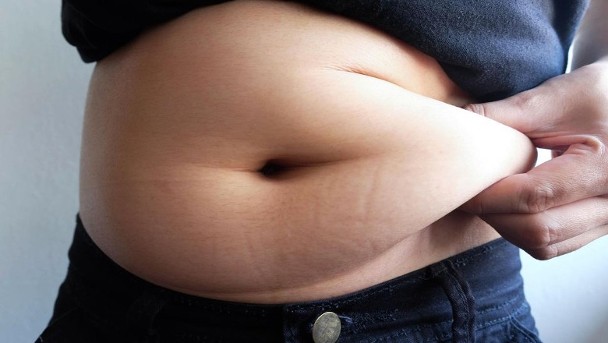 使用過激減肥方法，當回復正常飲食後，會更易復胖。（資料圖片）
