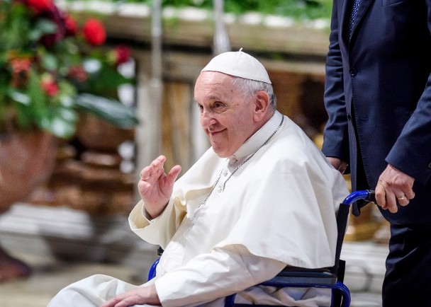 教宗首次委任女性　参与遴选主教