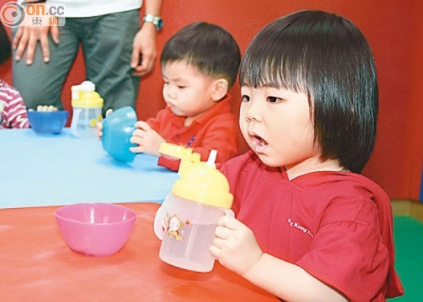 鉛水風波：900幼園冀驗水 最快周內起進行｜即時新聞｜港澳｜on Cc東網