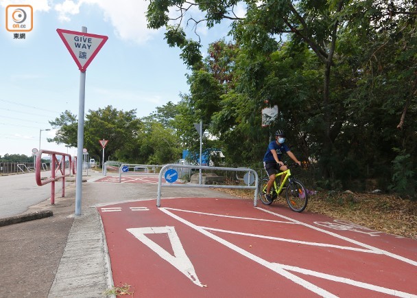 æŽ¢å°„ç‡ˆ å–®è»Šå¾'æ–·æ©›ç¦¾èŸ²é§•é§›è€…æ˜