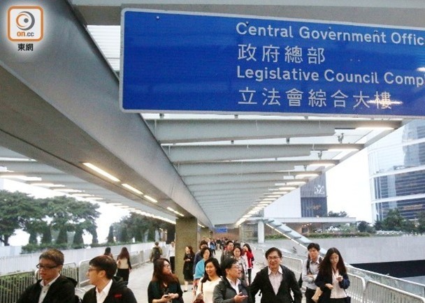 華員會建議公務員低層加薪5.47%　中高層劃一加4.32%