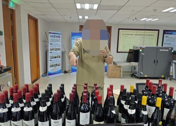 粵港雙牌車載55葡萄酒被截　價值19.1萬元