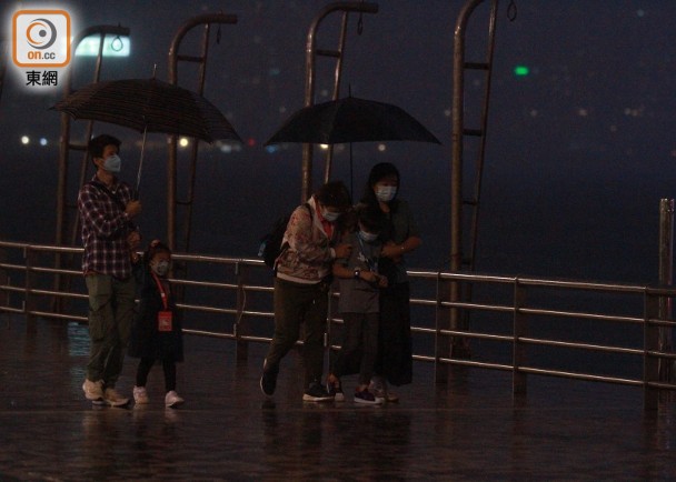 高溫觸發驟雨及雷暴　天文台料未來一兩小時影響新界北部