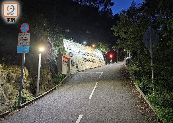 小欖冠峰臺獨立屋遇竊　失75萬元財物