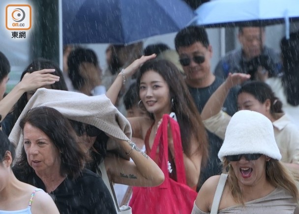 今日大致多雲有雨　最高氣溫22°C