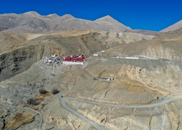 定日縣地震造成2寺廟至少2死　尼姑埋廢墟獲救